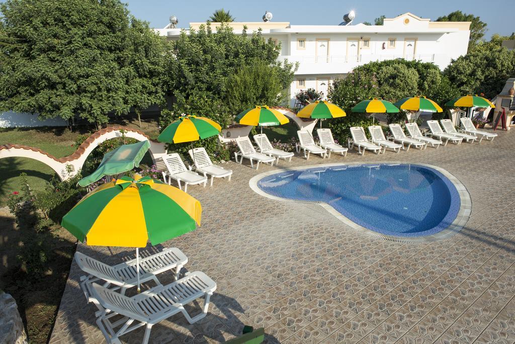 Fili Hotel Apartments Тигаки Экстерьер фото